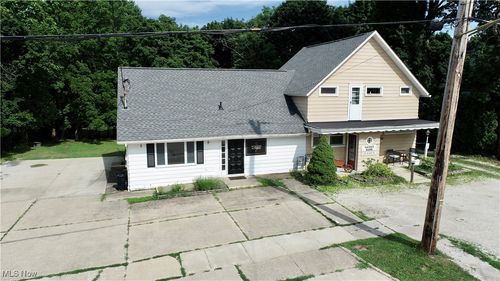 120 N East St, Medina, OH, 44256-1906 | Card Image