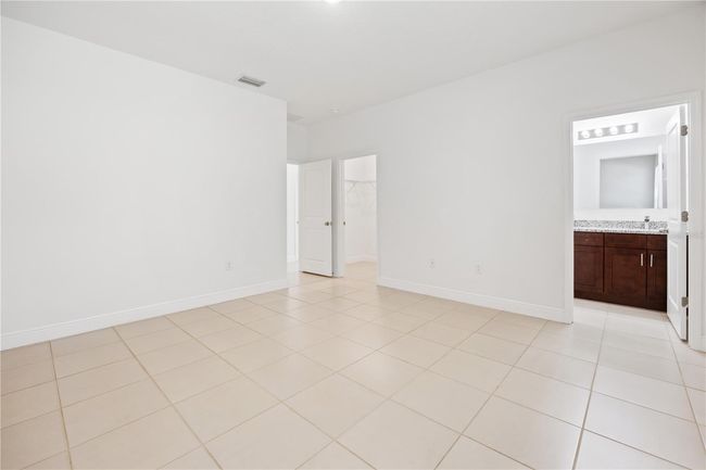 15212 Sw 27 Th Ct, House other with 4 bedrooms, 2 bathrooms and null parking in Ocala FL | Image 15