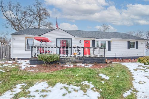 730 Stirling St, Pontiac, MI, 48340-3169 | Card Image