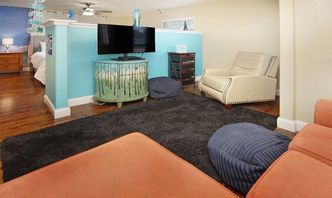 Sitting area in the primary bedroom | Image 14