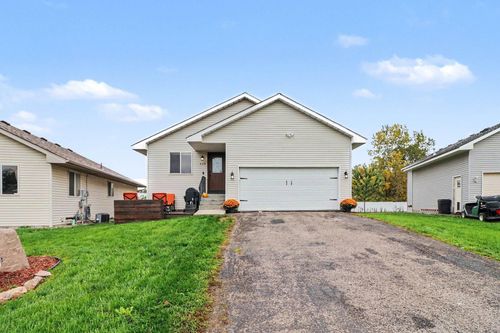409 Juniper Ln Nw, Montgomery, MN, 56069-4446 | Card Image
