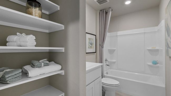 561 Arroyo Dr, House other with 4 bedrooms, 2 bathrooms and null parking in Cleburne TX | Image 28