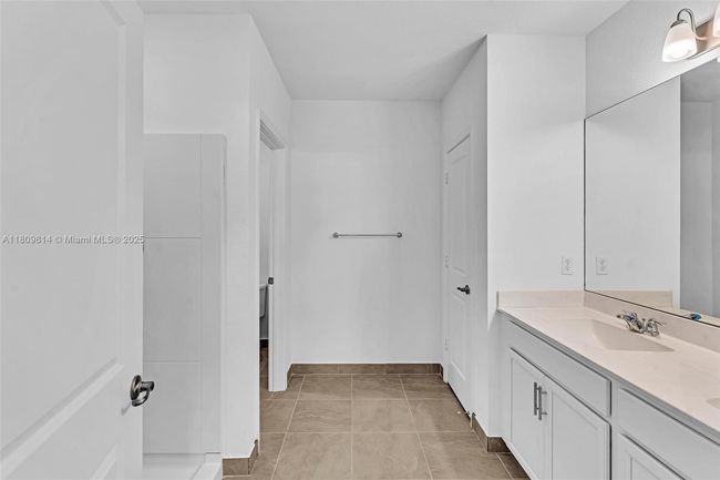 2033 Sw Castinet Ln, House other with 4 bedrooms, 3 bathrooms and null parking in Port St. Lucie FL | Image 37