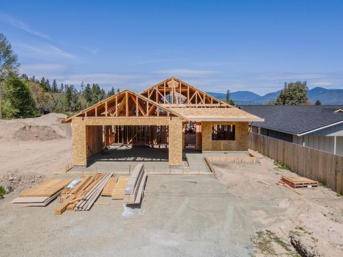2736 Denton Trail, Grants Pass, OR, 97527 | Card Image