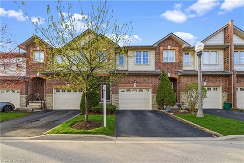 18-9 Liddycoat Lane, Ancaster, ON, L9G0A7 | Card Image