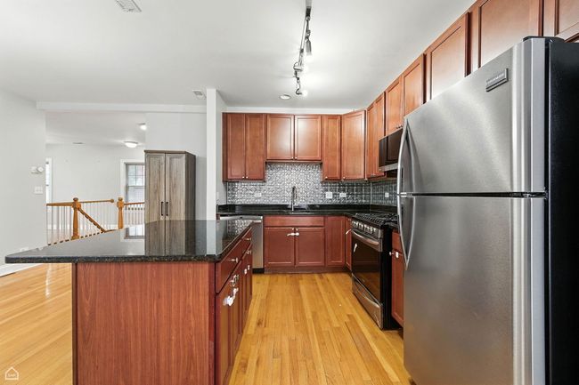 A - 2611 Rosemont Ave, Home with 3 bedrooms, 2 bathrooms and 2 parking in Chicago IL | Image 6