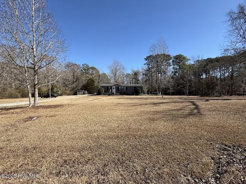 354 Belgrade Swansboro Rd, Stella, NC, 28582-9613 | Card Image