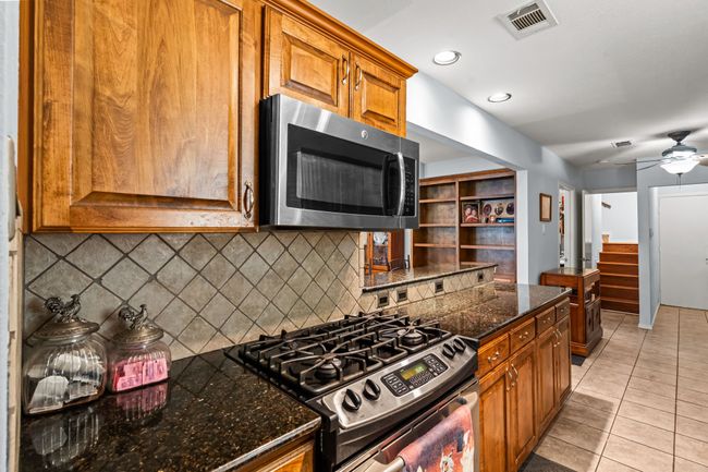 2912 Marsann Ln, House other with 4 bedrooms, 3 bathrooms and null parking in Farmers Branch TX | Image 15