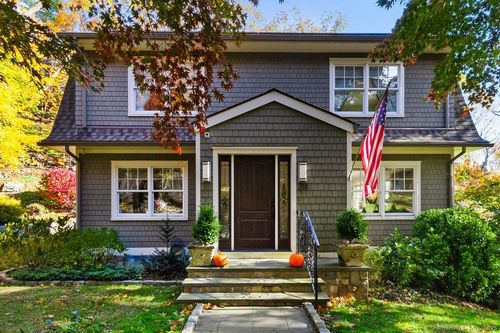 218 N Taylor Ave, Norwalk, CT, 06854-1119 | Card Image