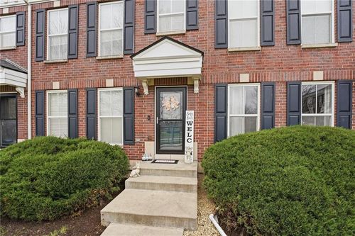 3474 Sw Wysteria Ter, Lee's Summit, MO, 64082-4153 | Card Image