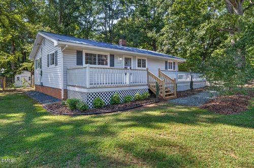 2119 Irvin Cir, Chapel Hill, NC, 27514-9679 | Card Image