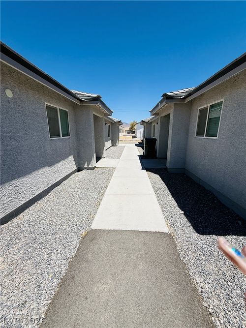 1-1101 Indio Ct, Pahrump, NV, 89048-7543 | Card Image