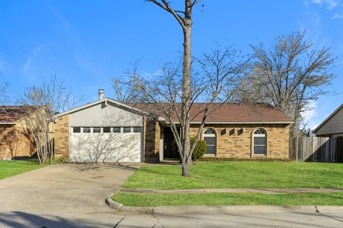 1206 California Trl, Grand Prairie, TX, 75052-2072 | Card Image
