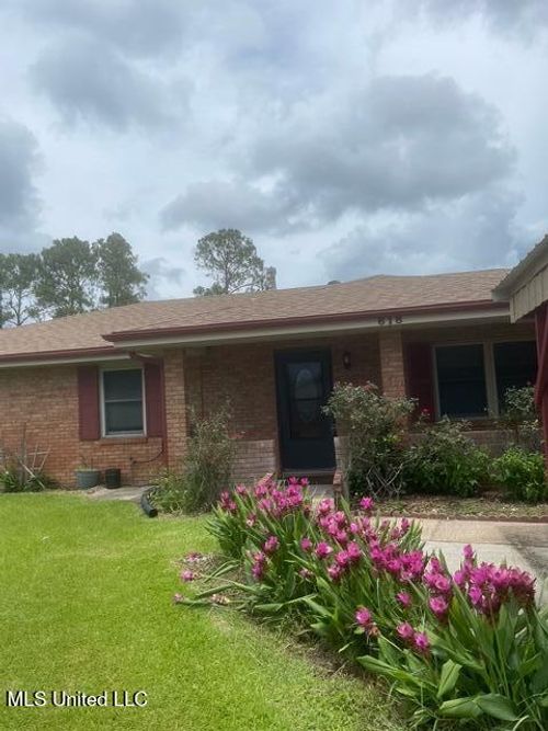 618 Temple Dr, Gulfport, MS, 39503-3739 | Card Image