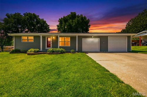 714 Cordes St, O Fallon, MO, 63366-2408 | Card Image