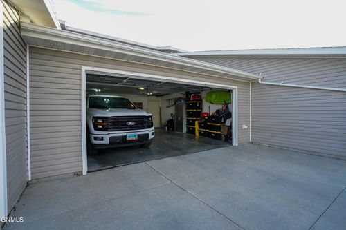 6-1790 E Calgary Ave, Bismarck, ND, 58503-0772 | Card Image