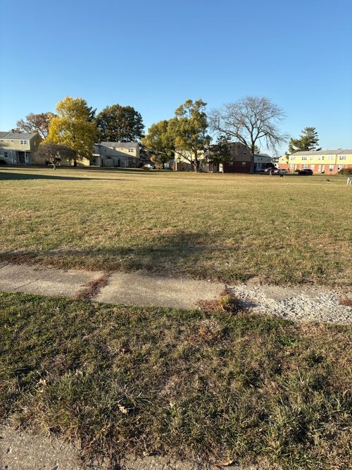 207 Marco Dr, Rantoul, IL, 61866-3427 | Card Image