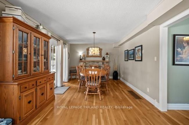 21 Sherwood Cres, House other with 5 bedrooms, 3 bathrooms and 6 parking in Exeter ON | Image 12