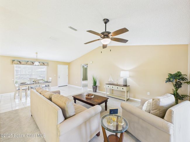 552 Biscayne Ln, House other with 3 bedrooms, 2 bathrooms and null parking in SEBASTIAN FL | Image 9
