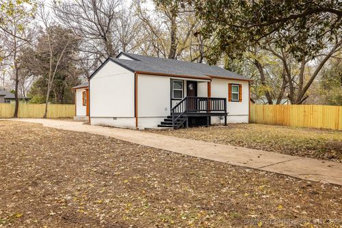 818 N Toledo Ave, Tulsa, OK, 74115-6337 | Card Image