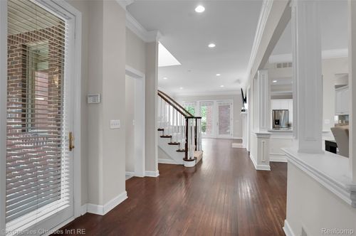 638 Hanna St, Birmingham, MI, 48009-1618 | Card Image