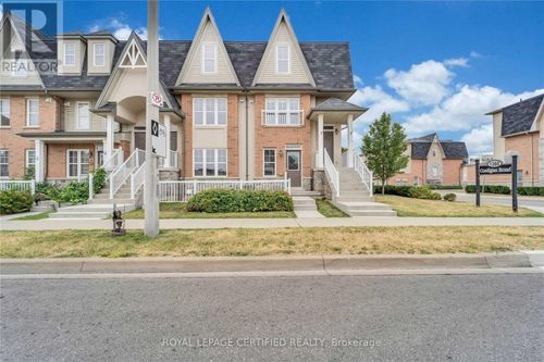 17-1380 Costigan Rd, Milton, ON, L9T8L2 | Card Image
