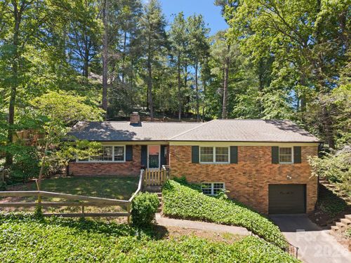 24 Warwick Pl, Asheville, NC, 28804-3528 | Card Image
