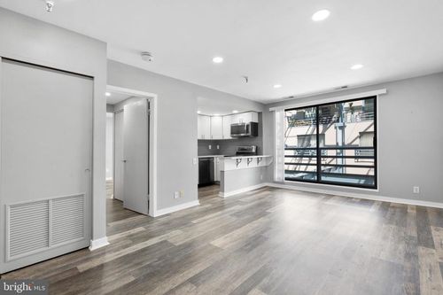 apt-306-3 N Columbus Blvd, PHILADELPHIA, PA, 19106-1413 | Card Image