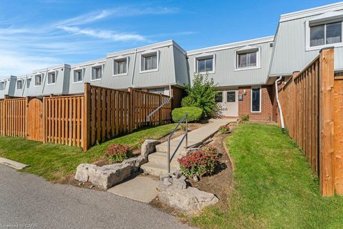 1-320 Traynor Ave, Kitchener, ON, N2C2J1 | Card Image