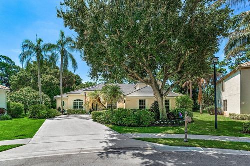 15730 Glen Willow Ln, Wellington, FL, 33414-6358 | Card Image