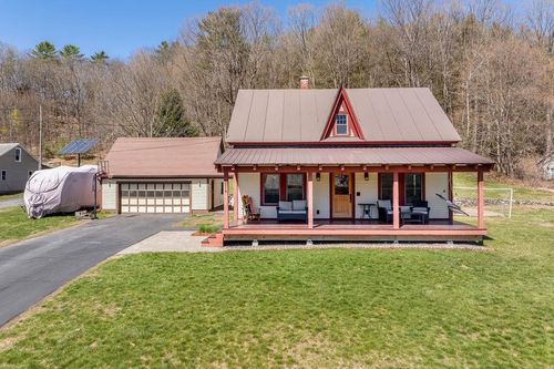 114 Gifford Road, Hartford, VT, 05001 | Card Image