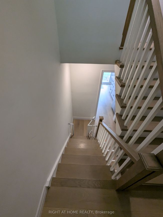 6 Broadpath Rd, Condo with 4 bedrooms, 2 bathrooms and 1 parking in North York ON | Image 14