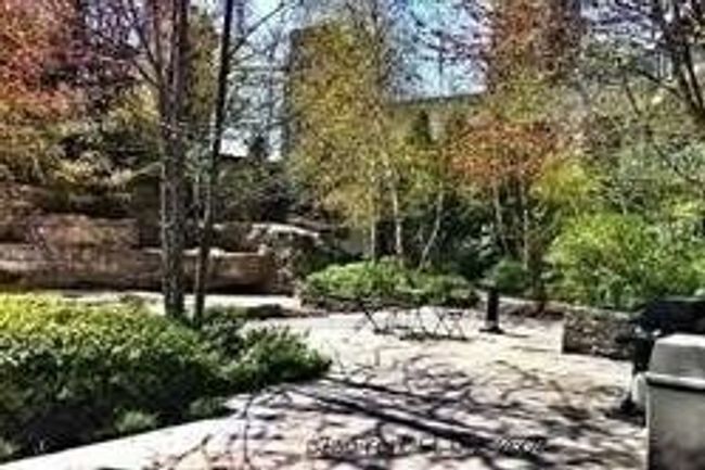 307 - 373 Front St W, Condo with 4 bedrooms, 2 bathrooms and null parking in Toronto ON | Image 9