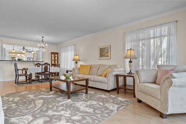 32 Abbey Dawn Dr, House other with 3 bedrooms, 3 bathrooms and 4 parking in Bath ON | Image 16