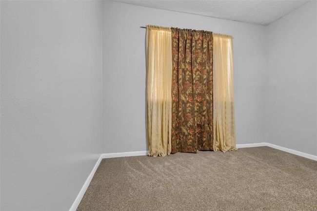 Secondary bedroom #3 | Image 33