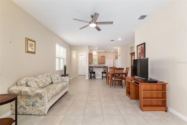 9820 Sw 99 Th Loop, House other with 2 bedrooms, 2 bathrooms and null parking in Ocala FL | Image 14