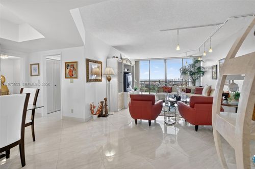 2403-20281 E Country Club Dr, Aventura, FL, 33180-3034 | Card Image