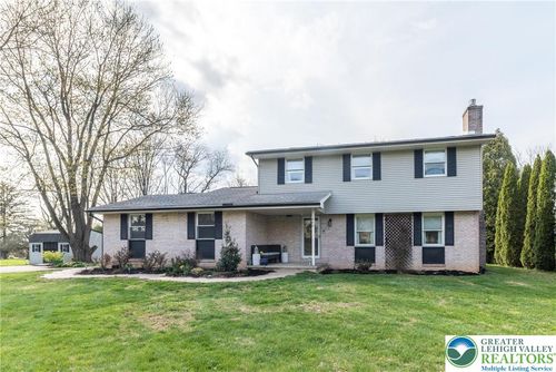 680 Hope Dr, NAZARETH, PA, 18064-8873 | Card Image