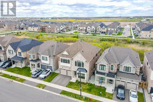 1531 Kitchen Crt, Milton, ON, L9E1Y7 | Card Image