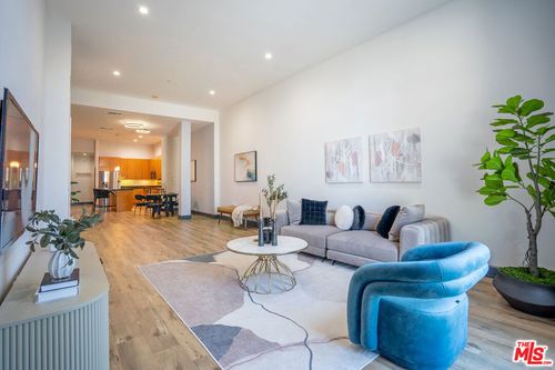 205-3223 W 6th St, LOS ANGELES, CA, 90014-1801 | Card Image