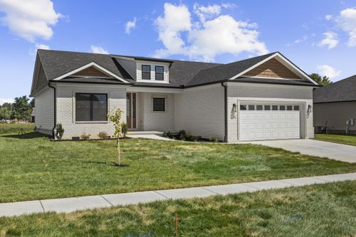 334 Mohegan Trl, Richmond, KY, 40475-8770 | Card Image