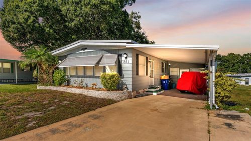 811 Elizabeth Ln, LAKELAND, FL, 33809-3724 | Card Image