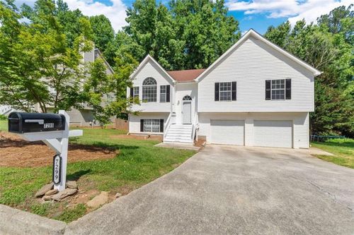 7299 Essex Dr, Douglasville, GA, 30134-4054 | Card Image