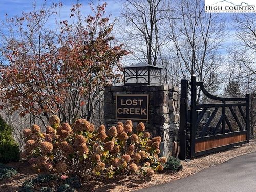 25 Black Bear Trail, Blowing Rock, NC, 28605 | Card Image