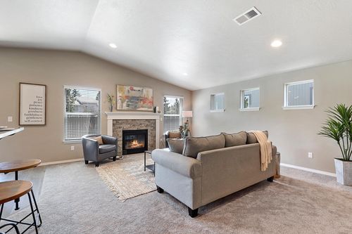 21495 Oconnor Way, Bend, OR, 97701 | Card Image