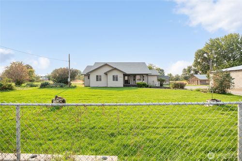 100608 W Old Inland Empire Hwy, Prosser, WA, 99350-7676 | Card Image