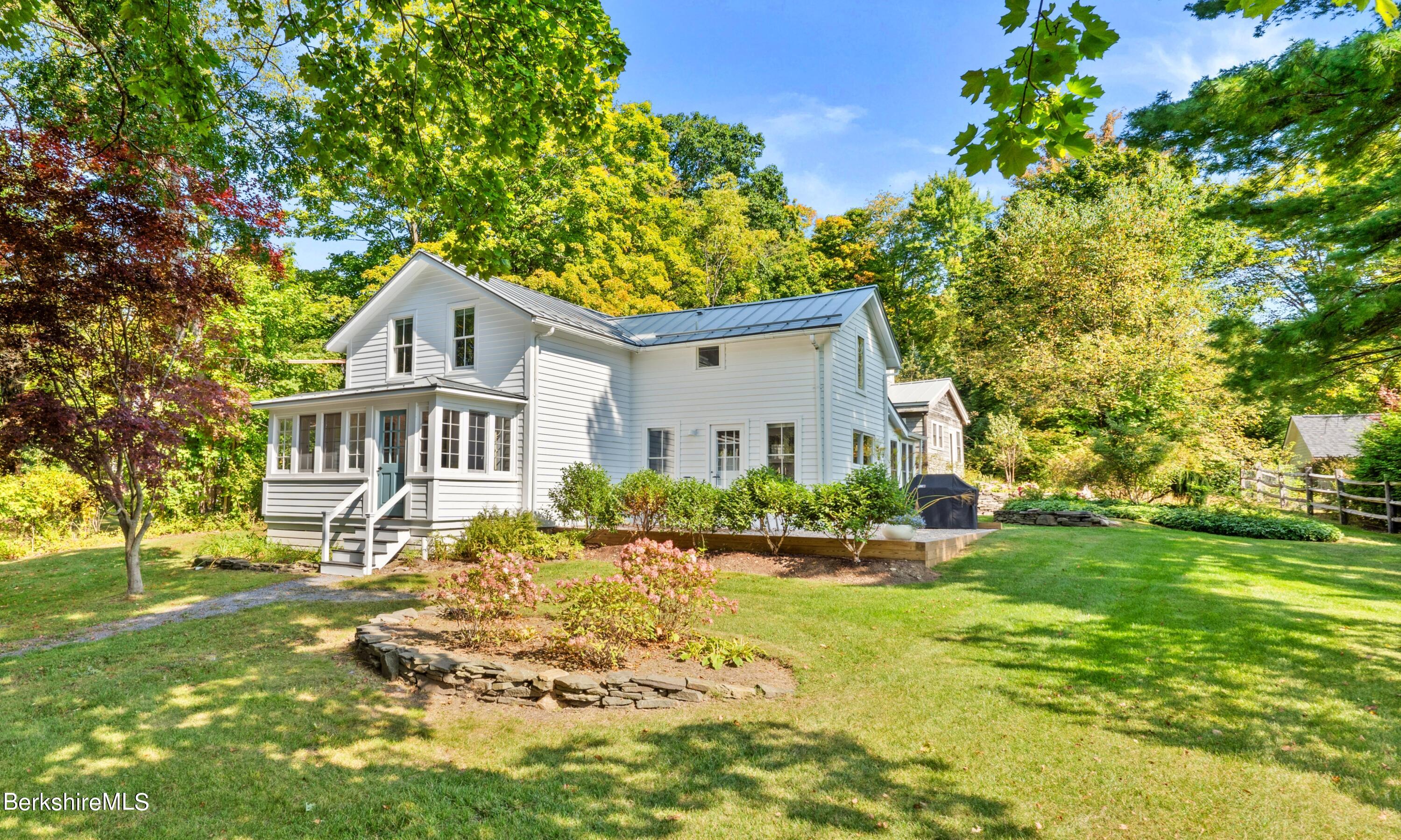 Castle Hill Ave, Great Barrington, MA 01230
