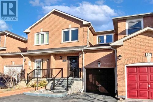 35 Wedgewood (First And Second Floor) Place, Vaughan (Concord), ON, L4K4X7 | Card Image