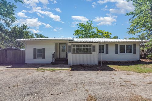 502 W Bells Blvd, Bells, TX, 75414-3581 | Card Image