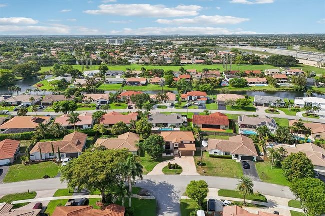 15050 E Falcons Lea Dr, House other with 4 bedrooms, 4 bathrooms and null parking in Davie FL | Image 45